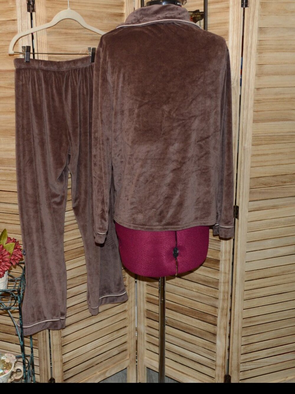 Born M Brown Velour 2 Piece Pajamas - Picture 5 of 7